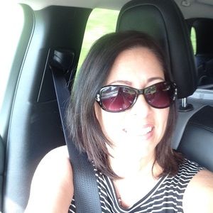 Meet your Posher, Gina